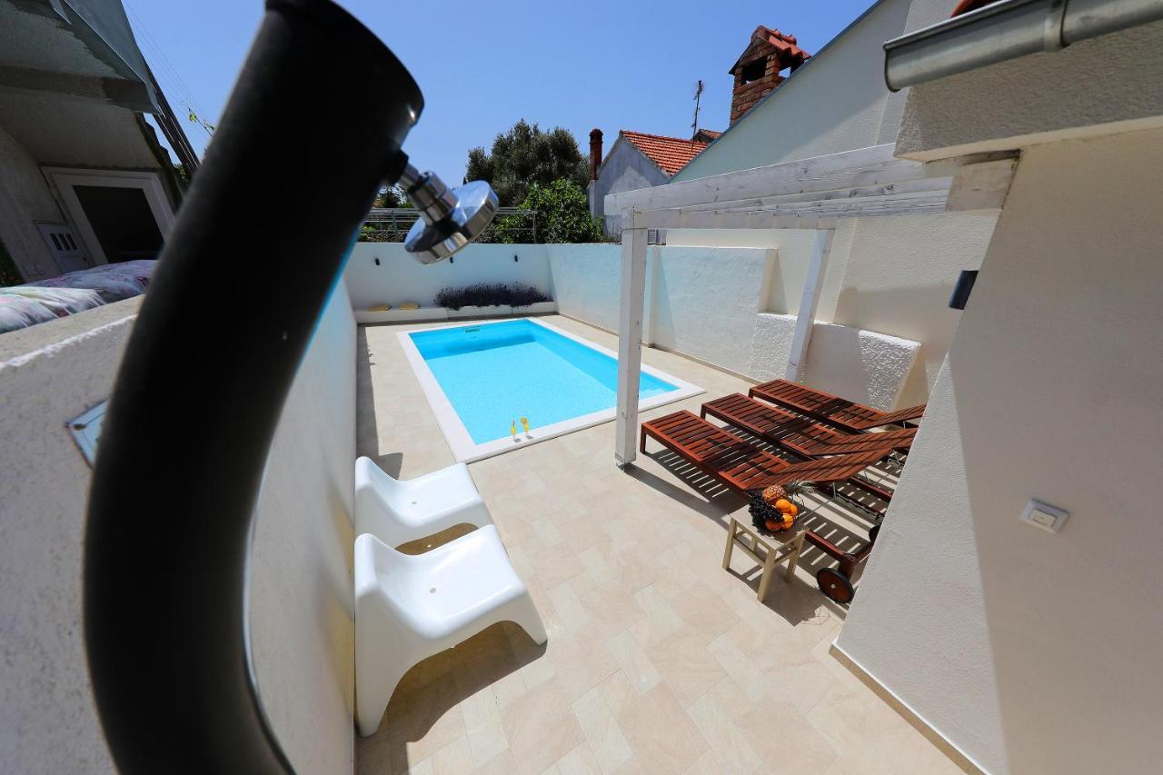Villa Klaudia With Pool Zára Kültér fotó