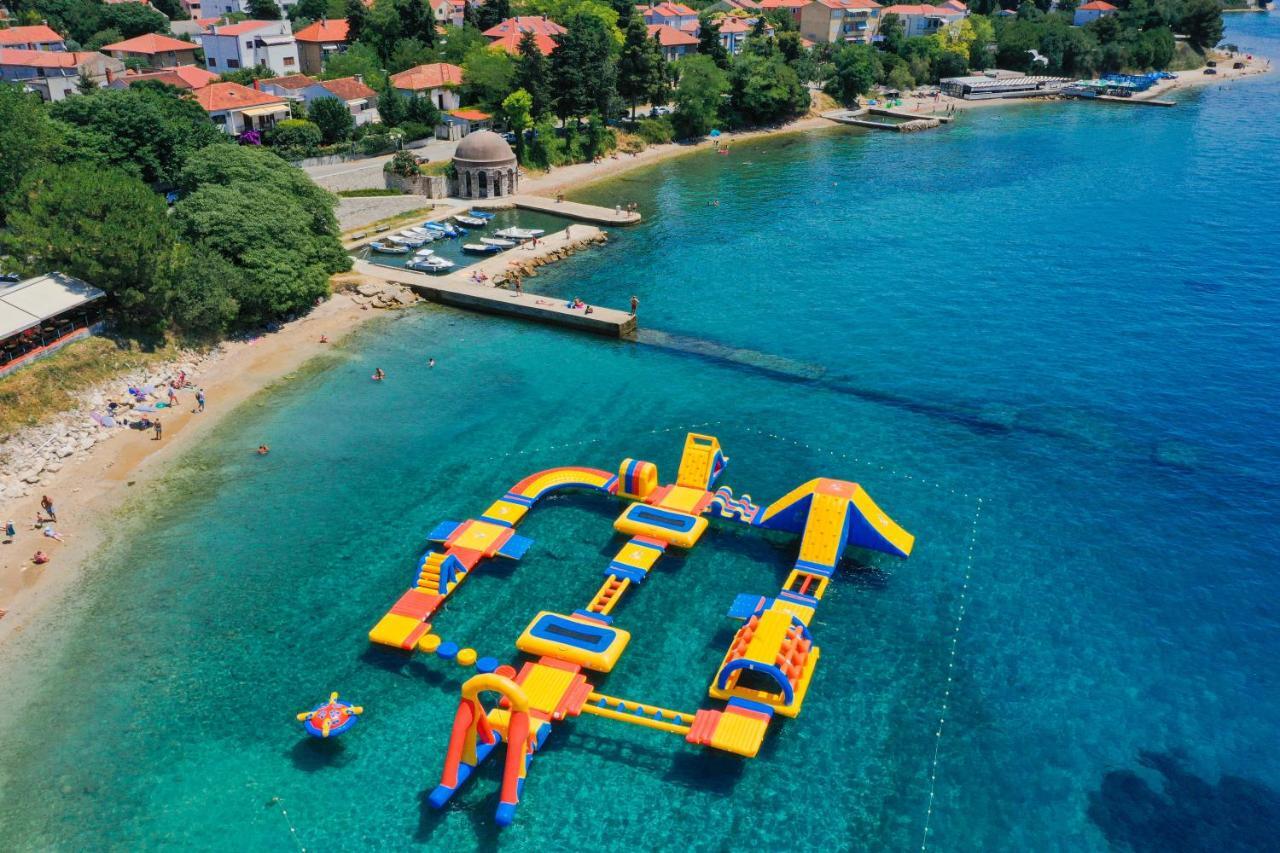 Villa Klaudia With Pool Zára Kültér fotó